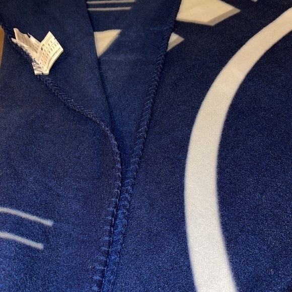 - NWT New York Yankees Blanket / Top has solid separate - Picture 10 of 17